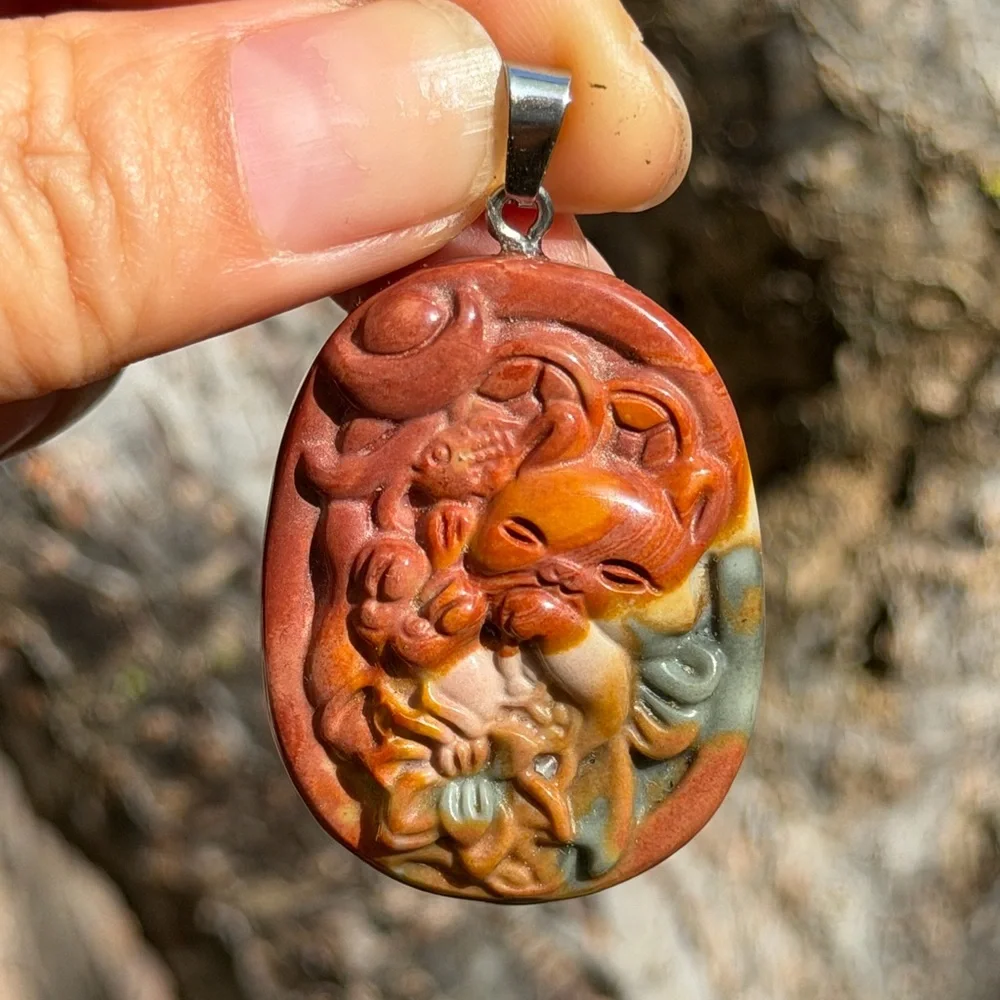 Stainless steel Alashan agate‎ carved fox pendant 0473